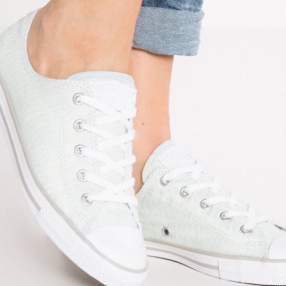 CONVERSE Chuck Taylor All Star Dainty Low Tops